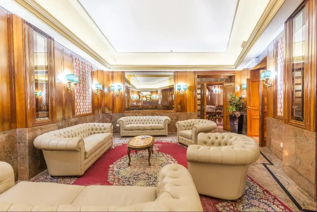 Hotel Galles - photo 10