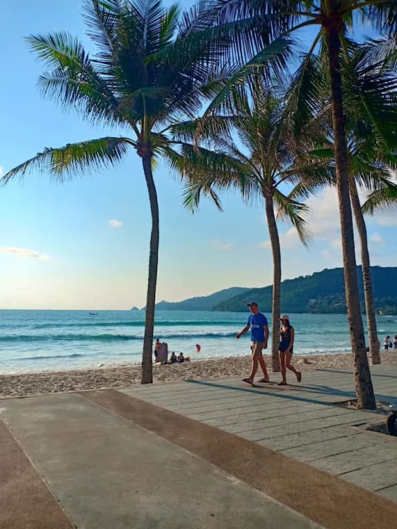 Patong Beach Luxury Condo - photo 19