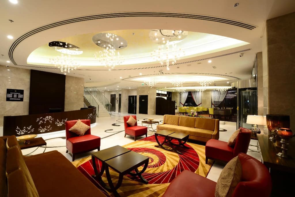 Landmark Premier Hotel - photo 4