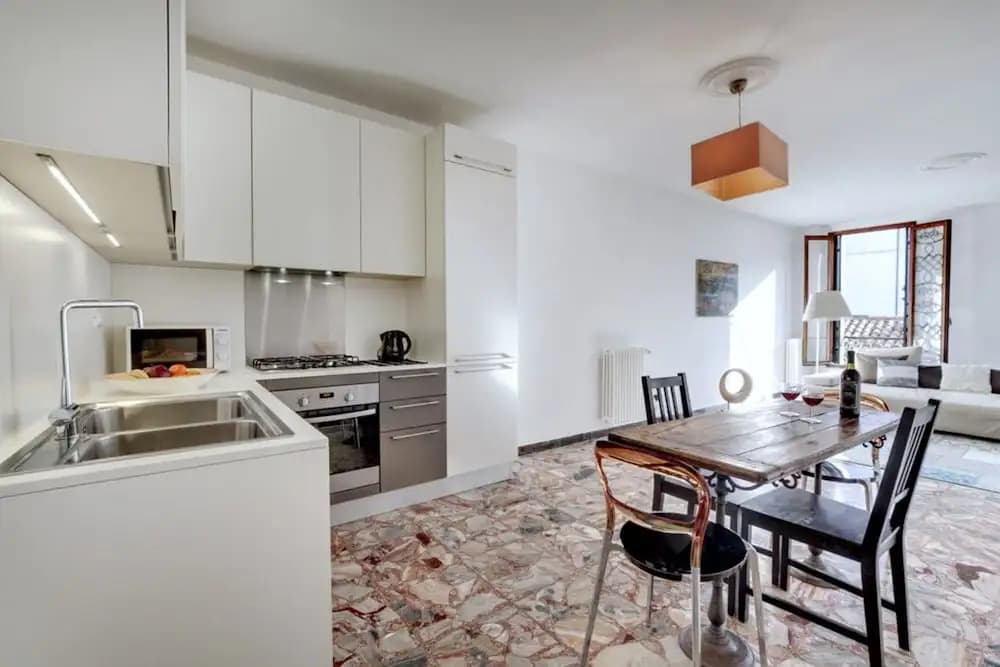 Ca' Silvia Saint Mark Square Apartment - photo 13