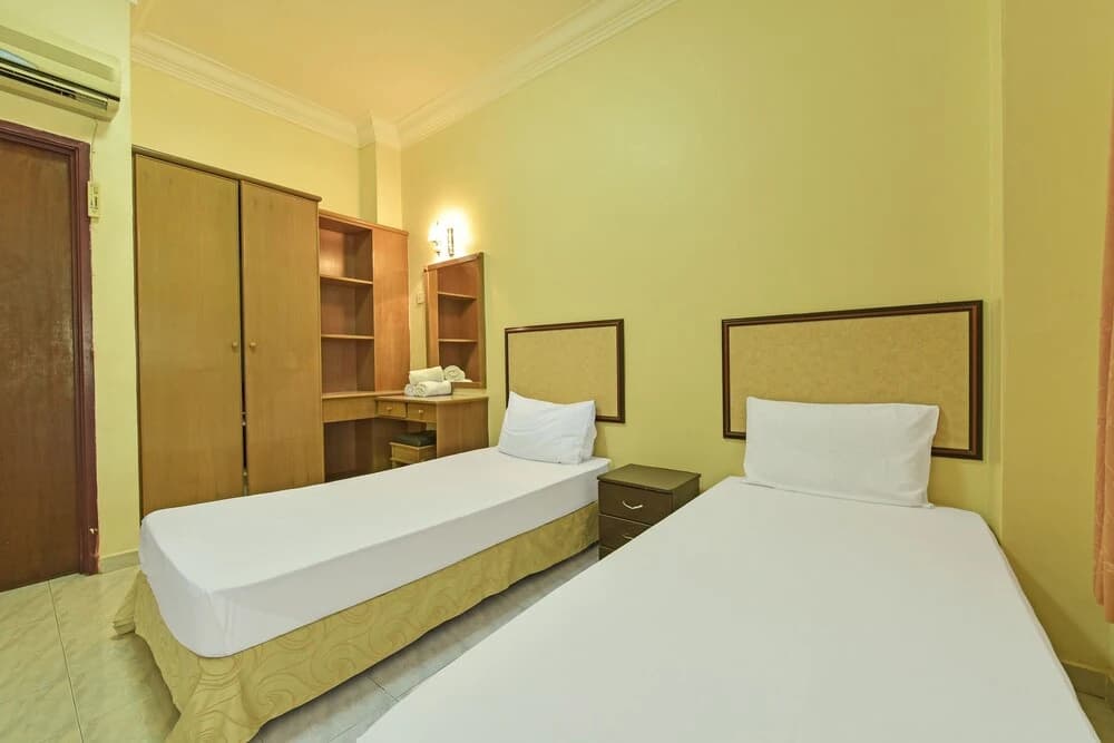 Apartment Teluk Batik - photo 2