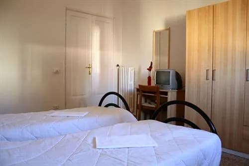 Art in Accommodation - main photo