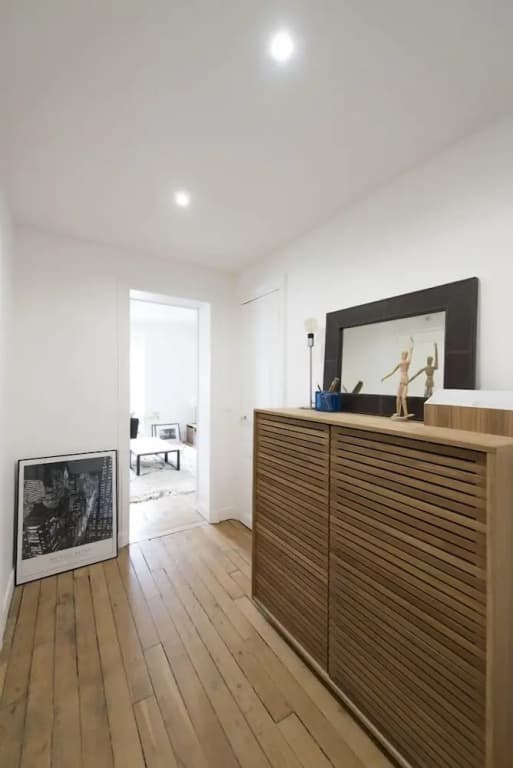 Contemporary near Arc de Triomphe - photo 11