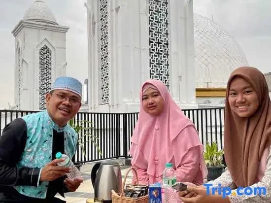 Front One Residence Syariah Mampang - photo 26