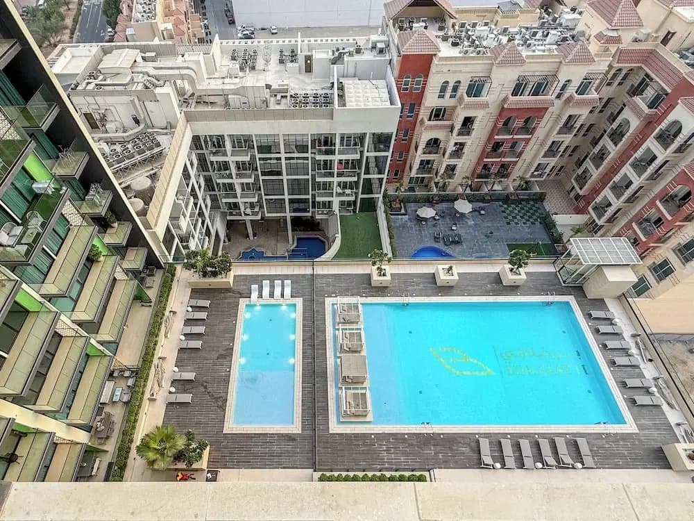 Luxury 1BR 2 Baths JVC - photo 1