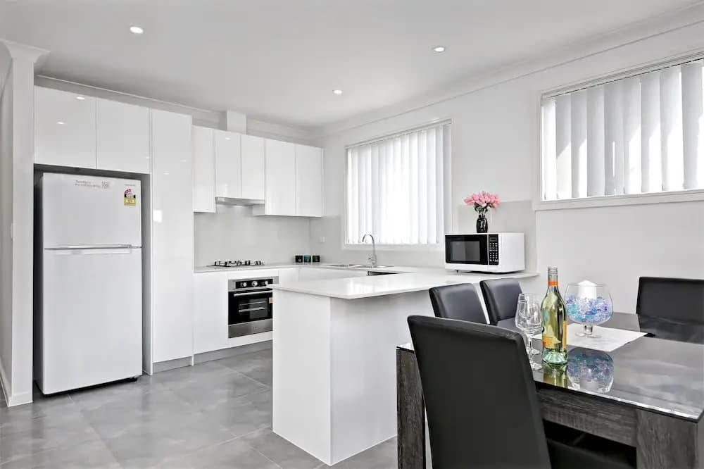 Canley Heights Villas - Sydney - photo 10