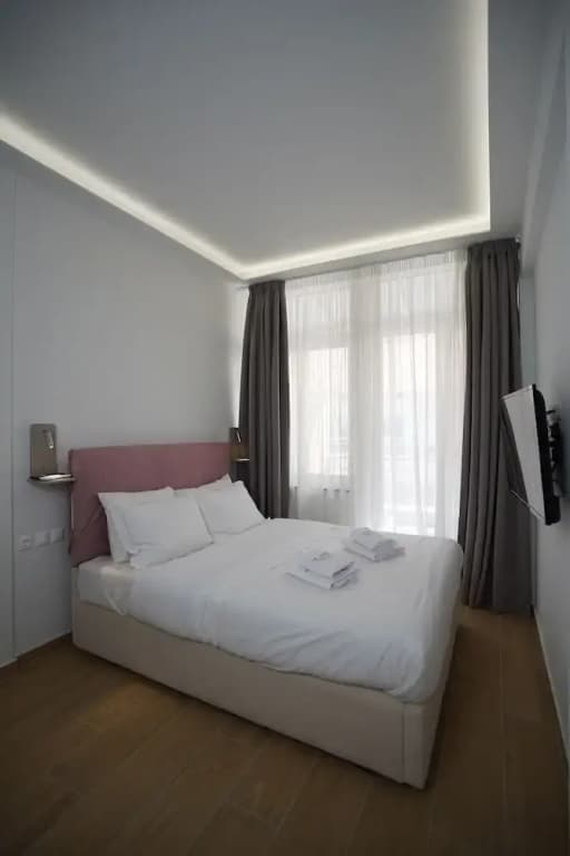 Tip Top Suites - photo 22