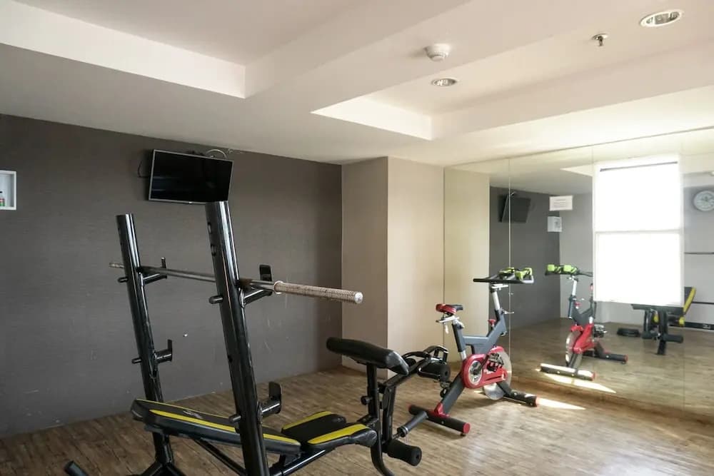 Cozy Living Studio Apartment At Belmont Residence Near Puri - photo 12