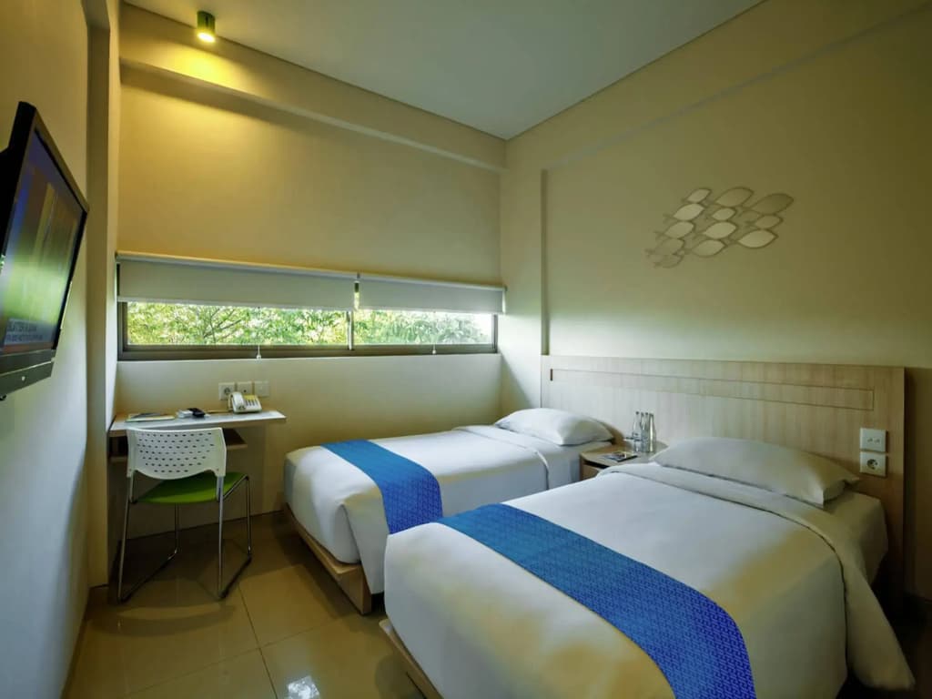 J Hotel Kuta - photo 3