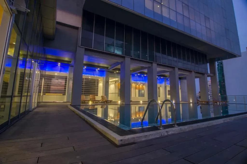 Platinum One Suites - main photo