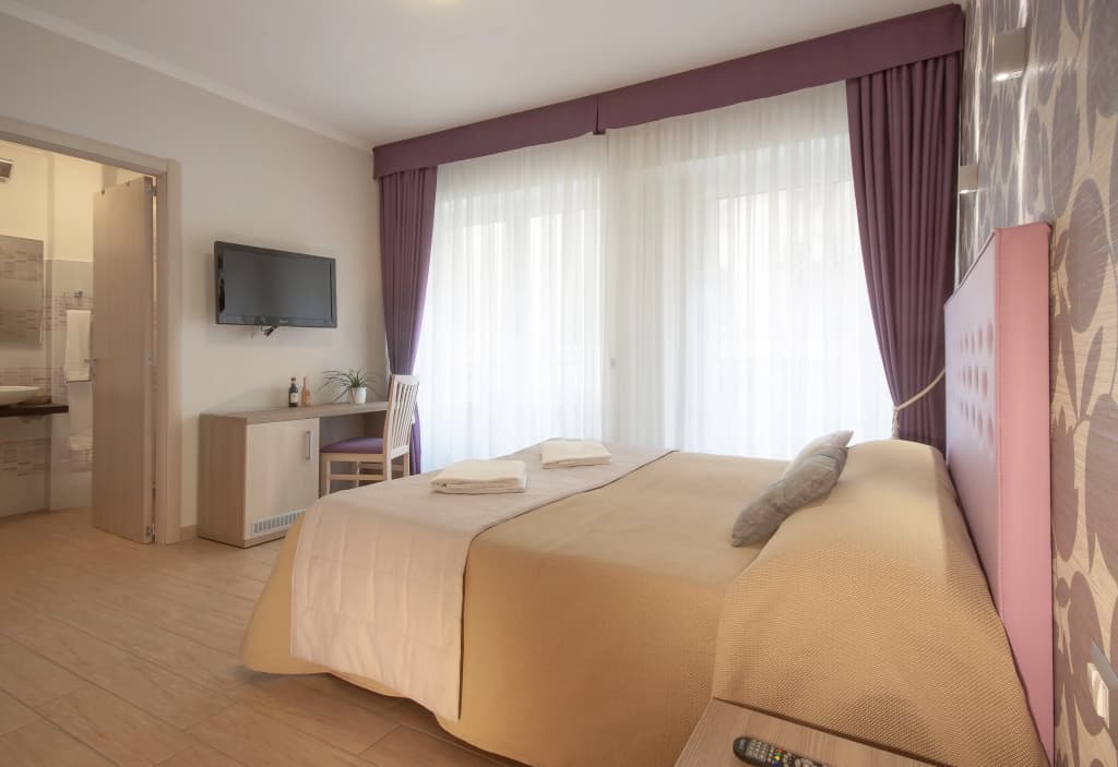 Rome King Suite - photo 24