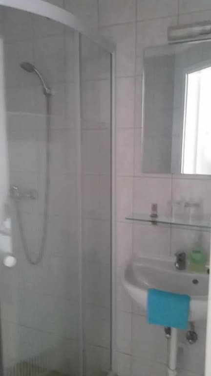 Omega Guesthouse Budapest - photo 9