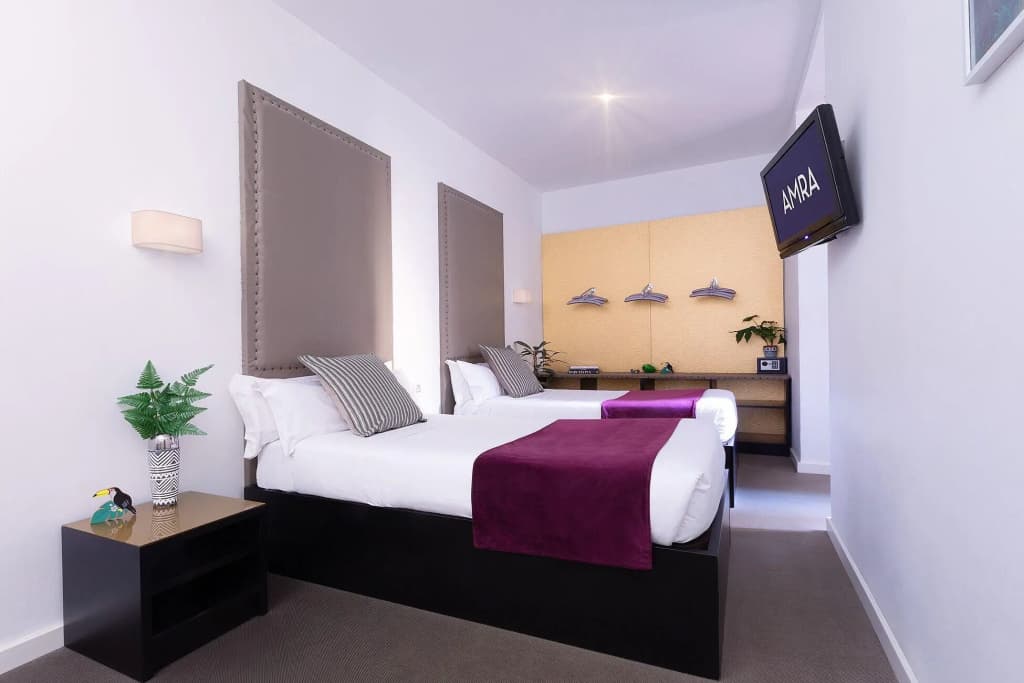 Amra Barcelona Caspe - photo 22