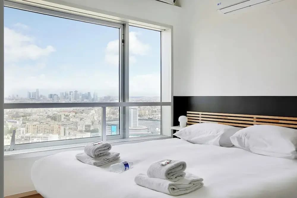 Exceptional View of Paris With A/C - 2bd/4p - photo 4