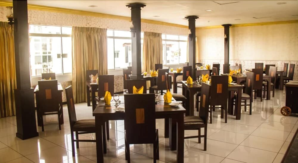 Ceylon City Hotel - photo 12