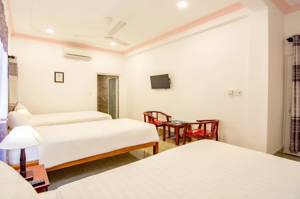 Hung Do Beach Homestay - photo 4