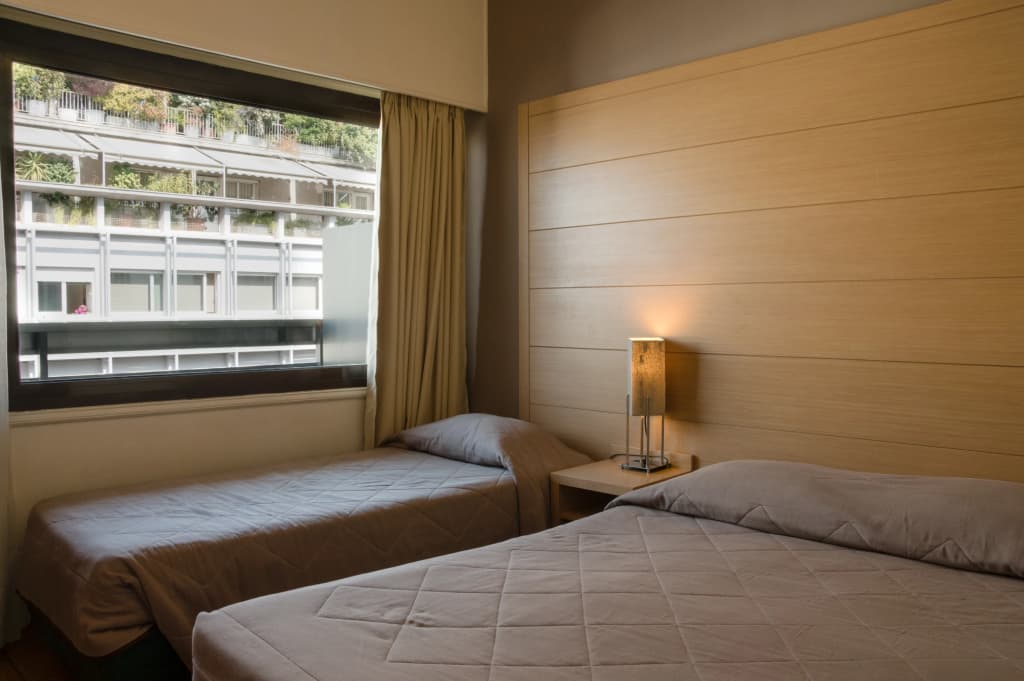 Parnon Hotel - photo 4