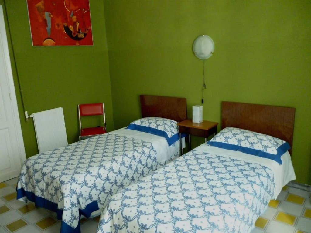 Hotel Giamaica for Girls & Ladies Only - photo 3