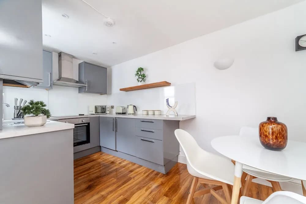The Hackney Luxury Flats - photo 4