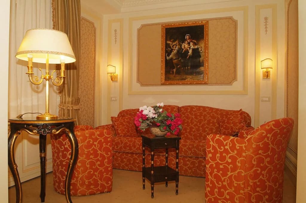 Champagne Palace Hotel - photo 28