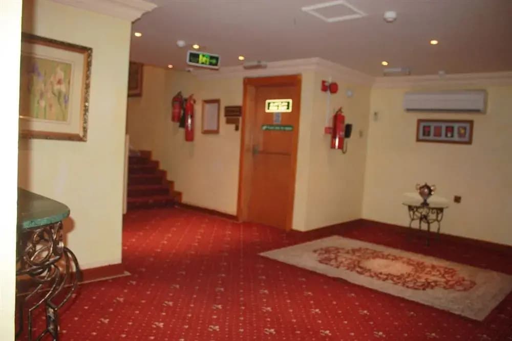 Qatar Palace Hotel - photo 9