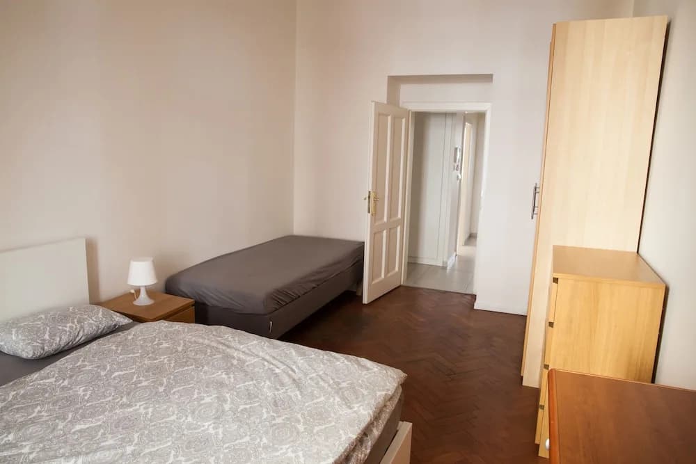 Spacious 2 Bedroom Apartment With Nice Terrace - photo 2