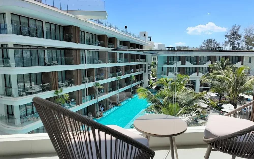 189/222 3BR Beachfront Luxe Pool Access - photo 15