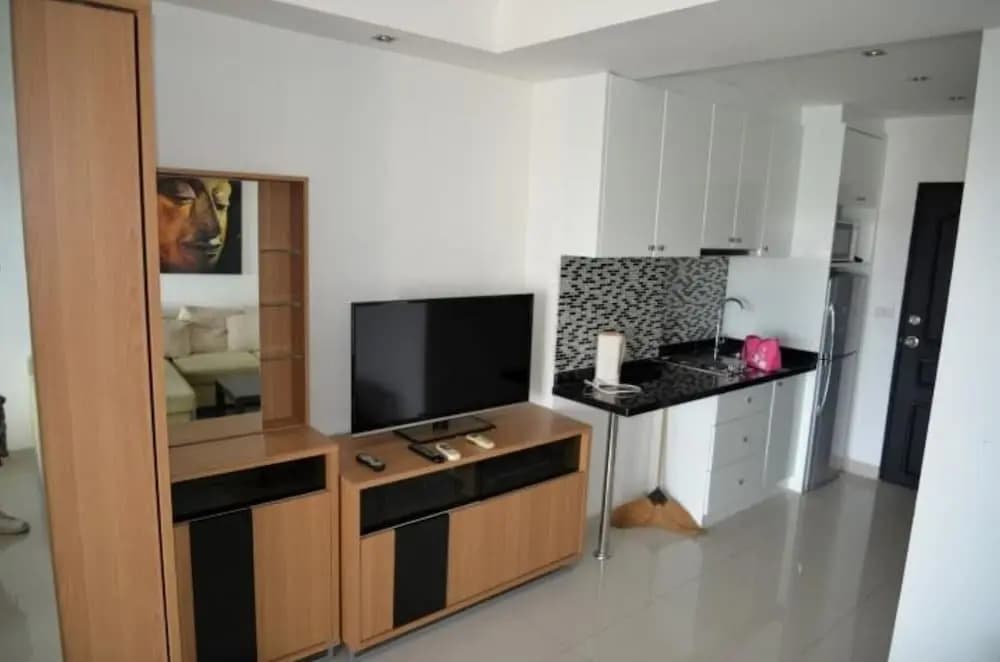 Pattaya Plaza Floor 6 - photo 9