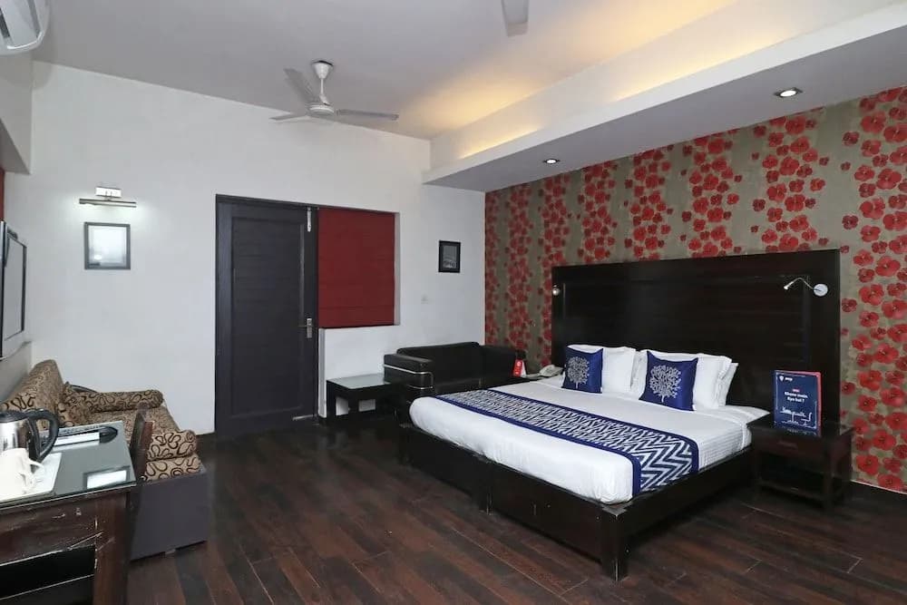OYO 2227 Hotel Chalet - photo 7