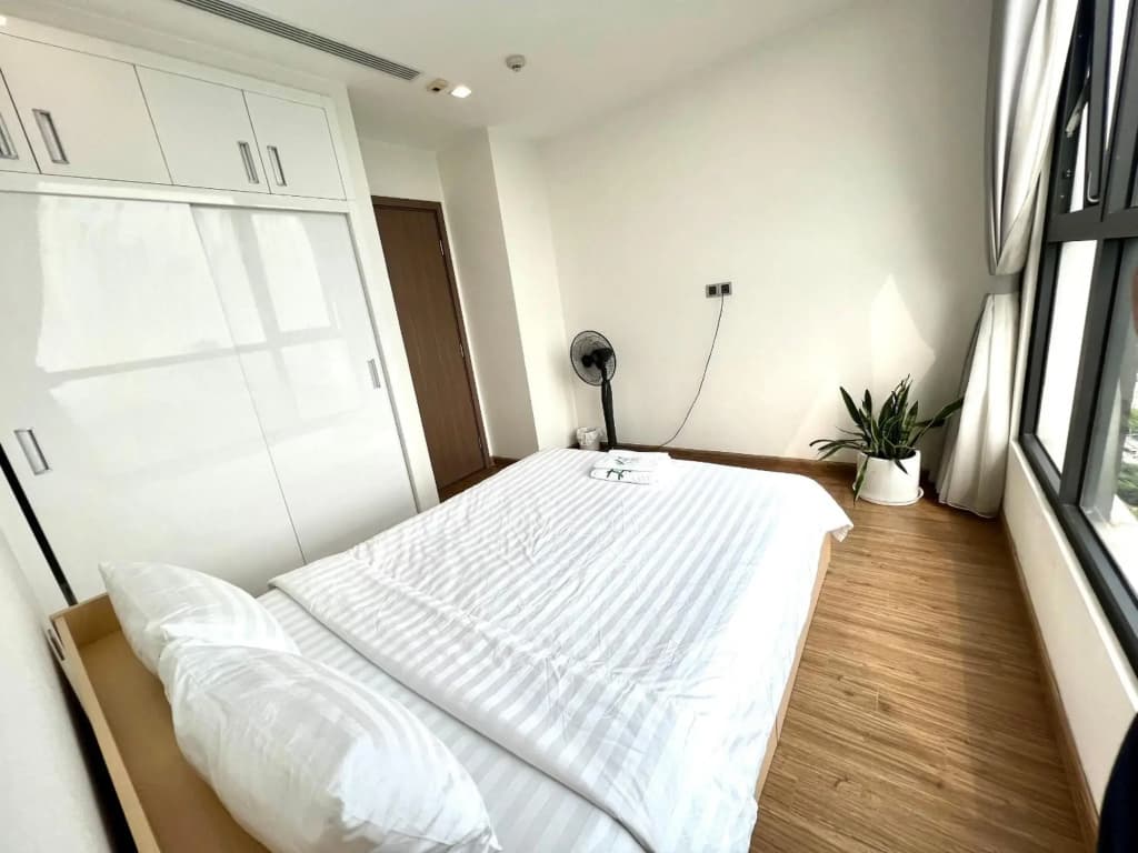 1 bedroom with twin bed in Vinhomes GreenBay Hanoi - photo 3