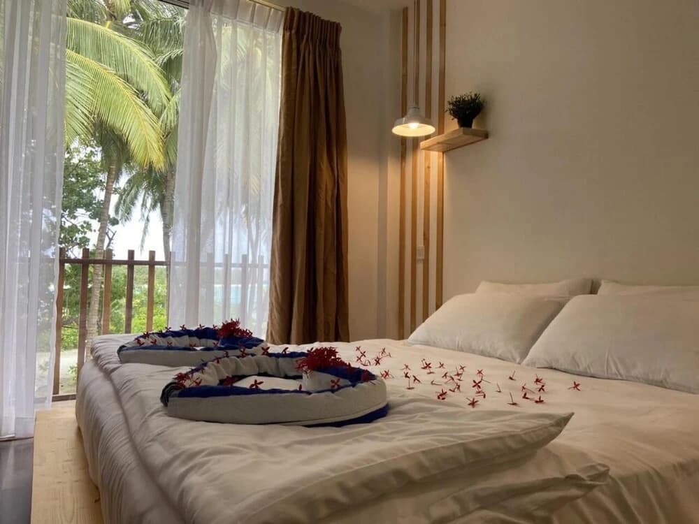 Portia Hotel & Spa - photo 4