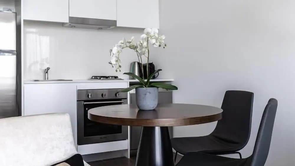 KOZYGURU Chatswood Luxury Studio - photo 2