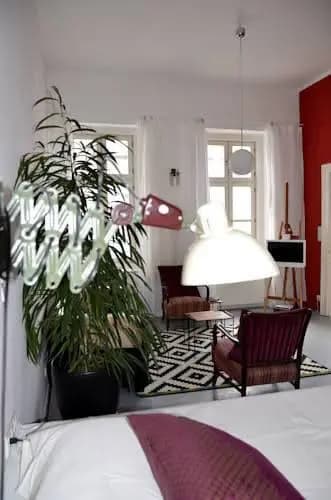 Mica's House - photo 8