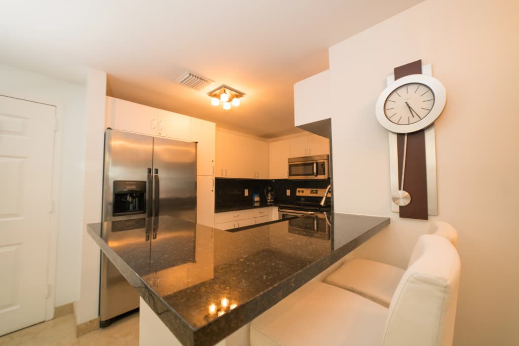 Fortune House Hotel Suites - photo 3