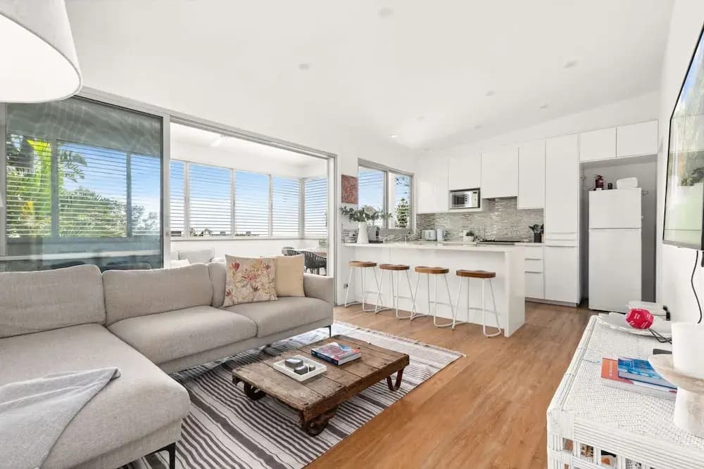 Luxury 2-bed With Ocean Views and Garden - photo 2
