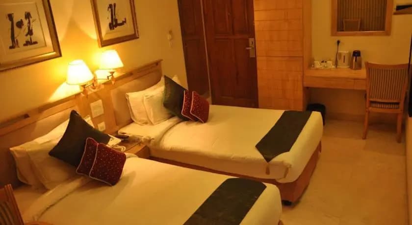 Athena Inn - photo 4