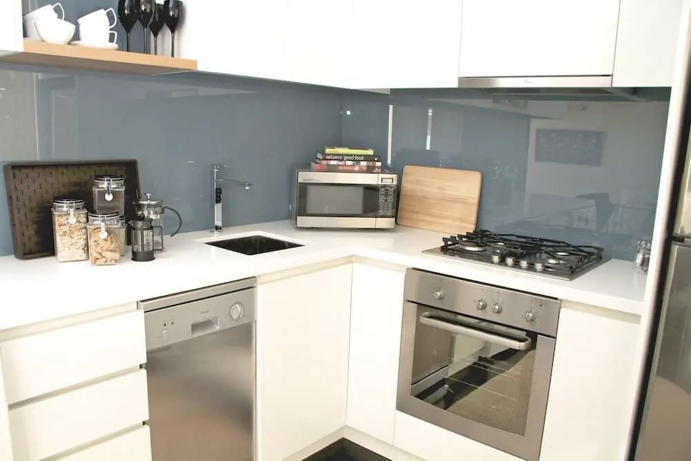 Apartment2c - Moonstruck - photo 10