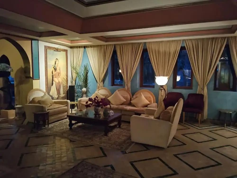 Private Luxury Villa With Hotel Services - photo 1