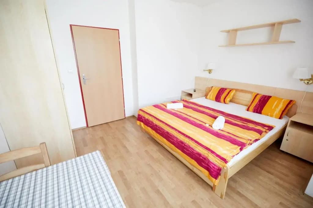 University Hotel - photo 23