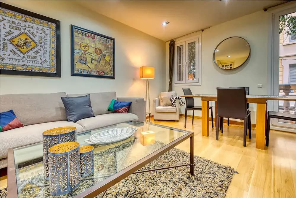 Luxury Apartment near Diagonal - photo 3