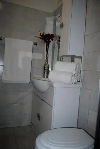 Discovery Hostel - photo 9