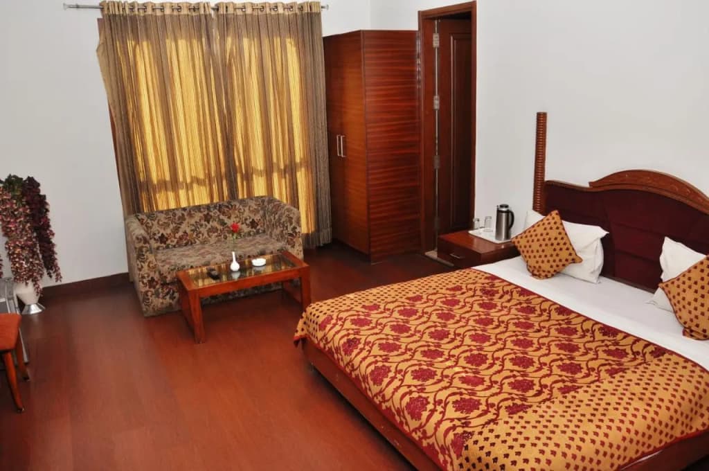 Hari's Court, Lajpat Nagar - photo 31