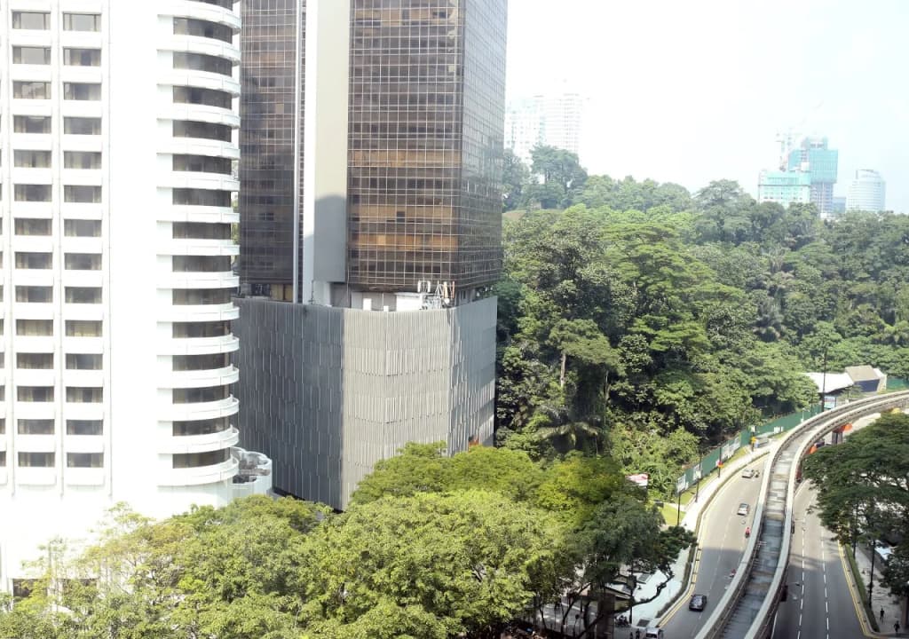 Vortex Suite KLCC by Idaris - photo 31