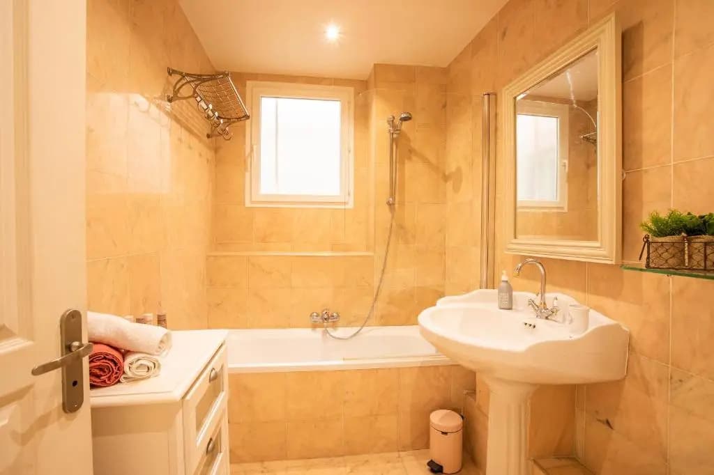 Le Foch Ap4244 by Riviera Holiday Homes - photo 9