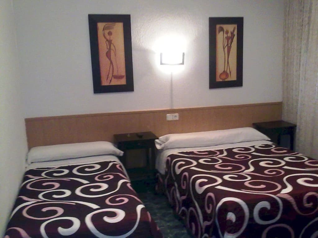 Hostal Bruña - photo 8