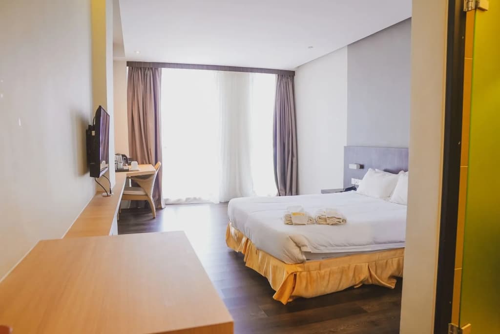 Roxy Hotel Serian - photo 20
