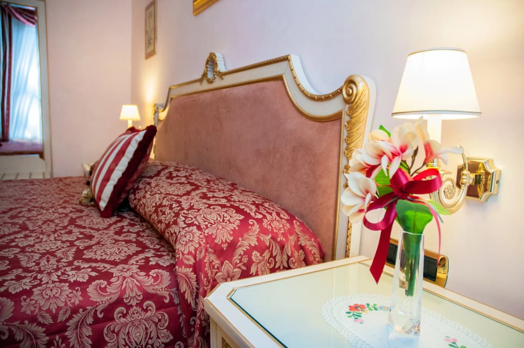 Daniel's Hotel - photo 3