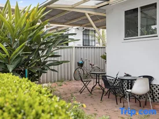 Comfortable Room in Lidcombe – Steps to Train Station - photo 1