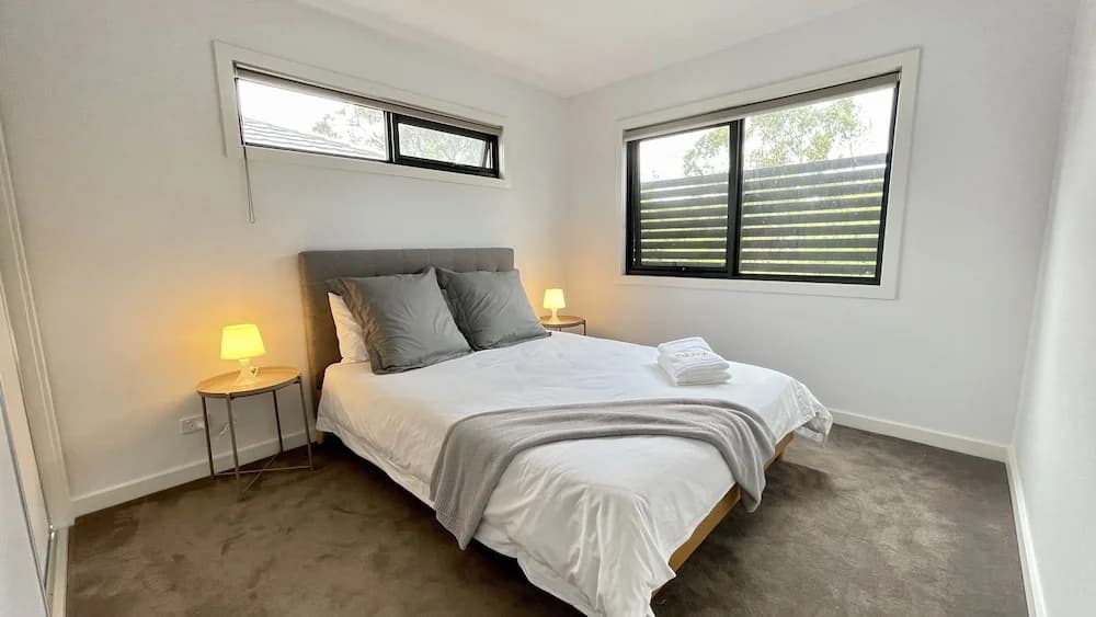 StayAU Modern 4BR Townhouse Bayswater - photo 4