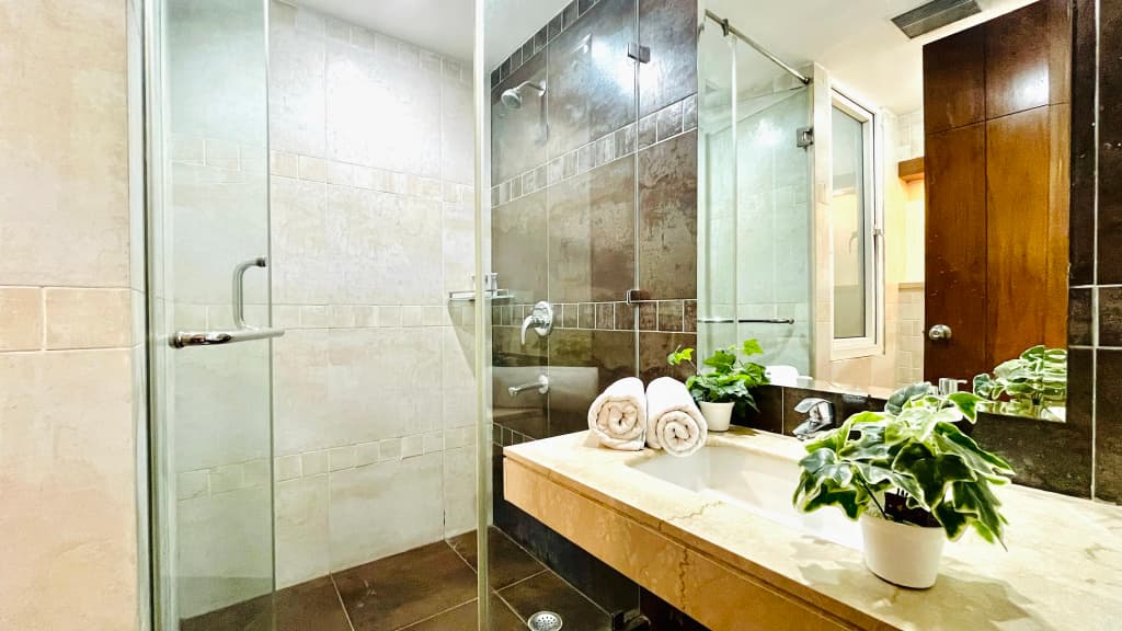 Bluo Modern 3Bhk M Block - Balcony, Parking - photo 8